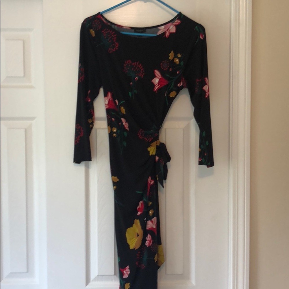 Pretty & flattering Ann Taylor Factory wrap dress